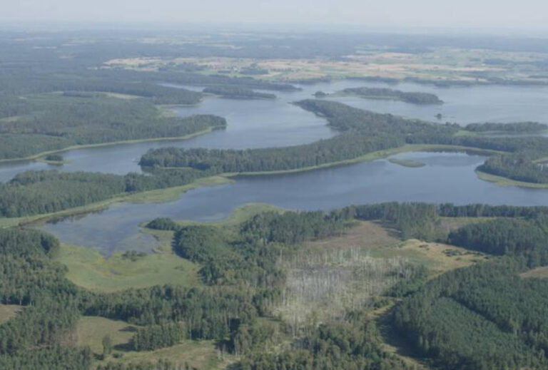 Odkryj Mazurskie Jeziora – Perły Polskiej Przyrody